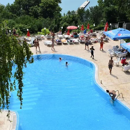 Ahilea - Free Pool Access Baltsjik