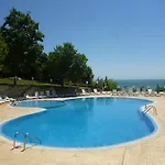 Hotel Ahilea - Free Pool Access 3*