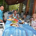 Ahilea - Free Pool Access Hotel