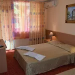 Ahilea - Free Pool Access 3*