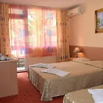 Ahilea - Free Pool Access Hotel 3*