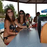 Ahilea - Free Pool Access 3*