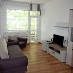 Hotel Ahilea - Free Pool Access