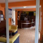 Ahilea - Free Pool Access Hotel