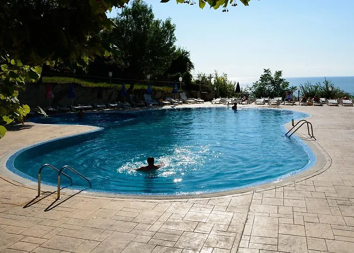 Ahilea - Free Pool Access 3* Balchik