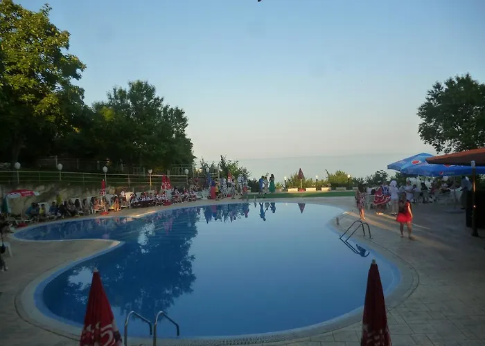 Ahilea - Free Pool Access 3* Balchik