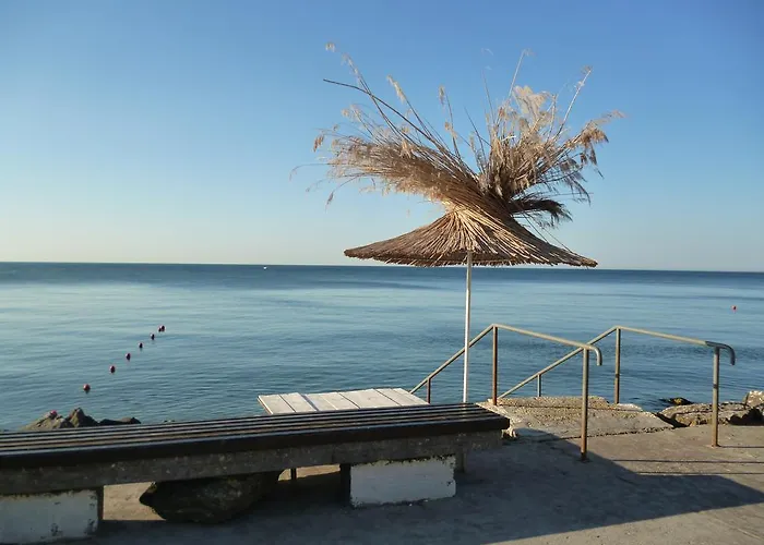 Ahilea - Free Pool Access Hotel Balchik