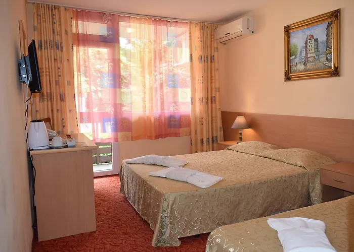 Ahilea - Free Pool Access Hotel 3*