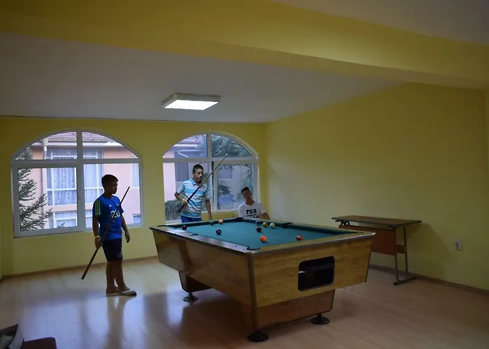 Ahilea - Free Pool Access 3*