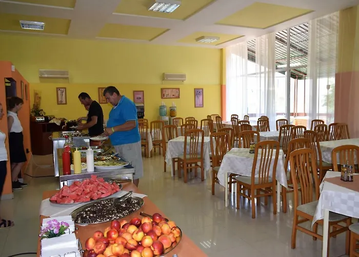 Ahilea - Free Pool Access Hotel Balchik